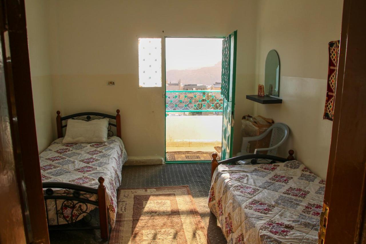 Petra Family House Bed and Breakfast Buitenkant foto
