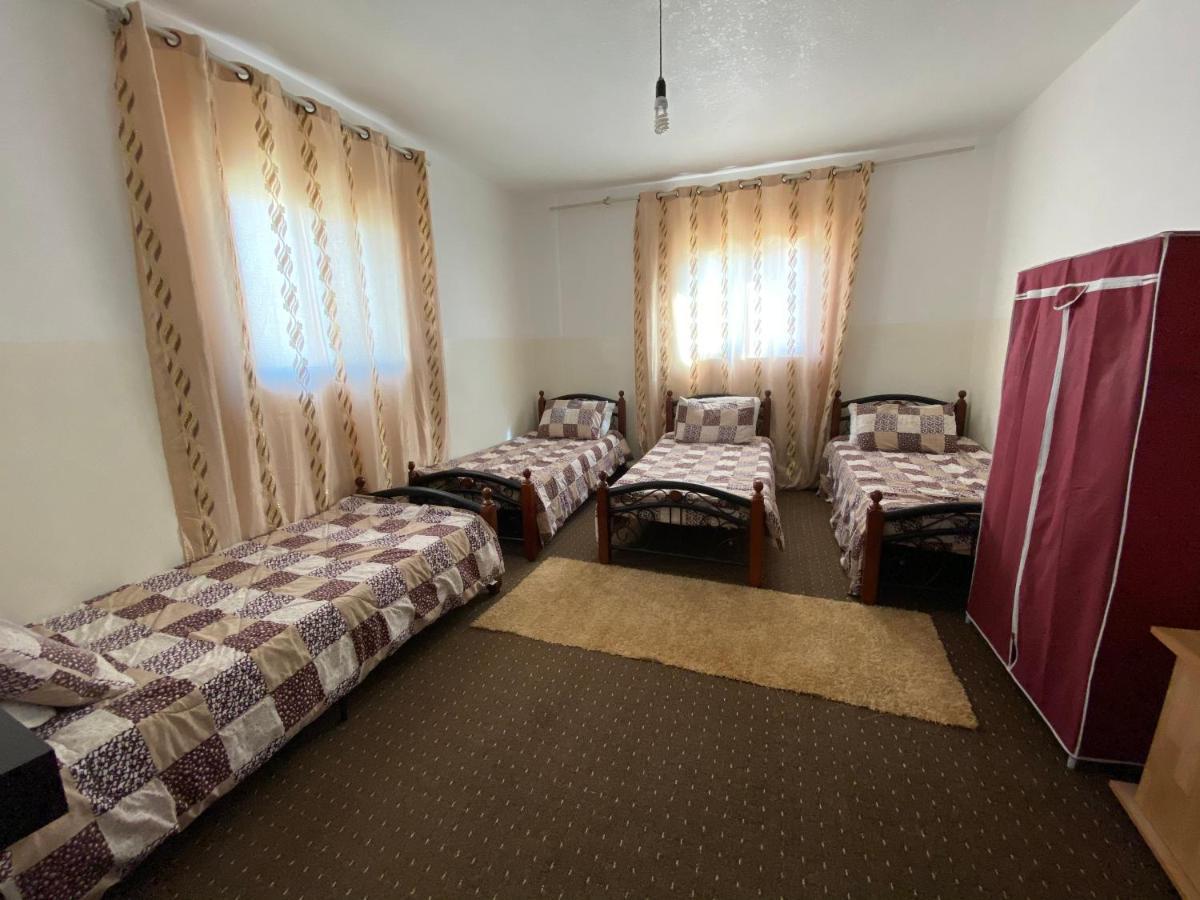 Petra Family House Bed and Breakfast Buitenkant foto