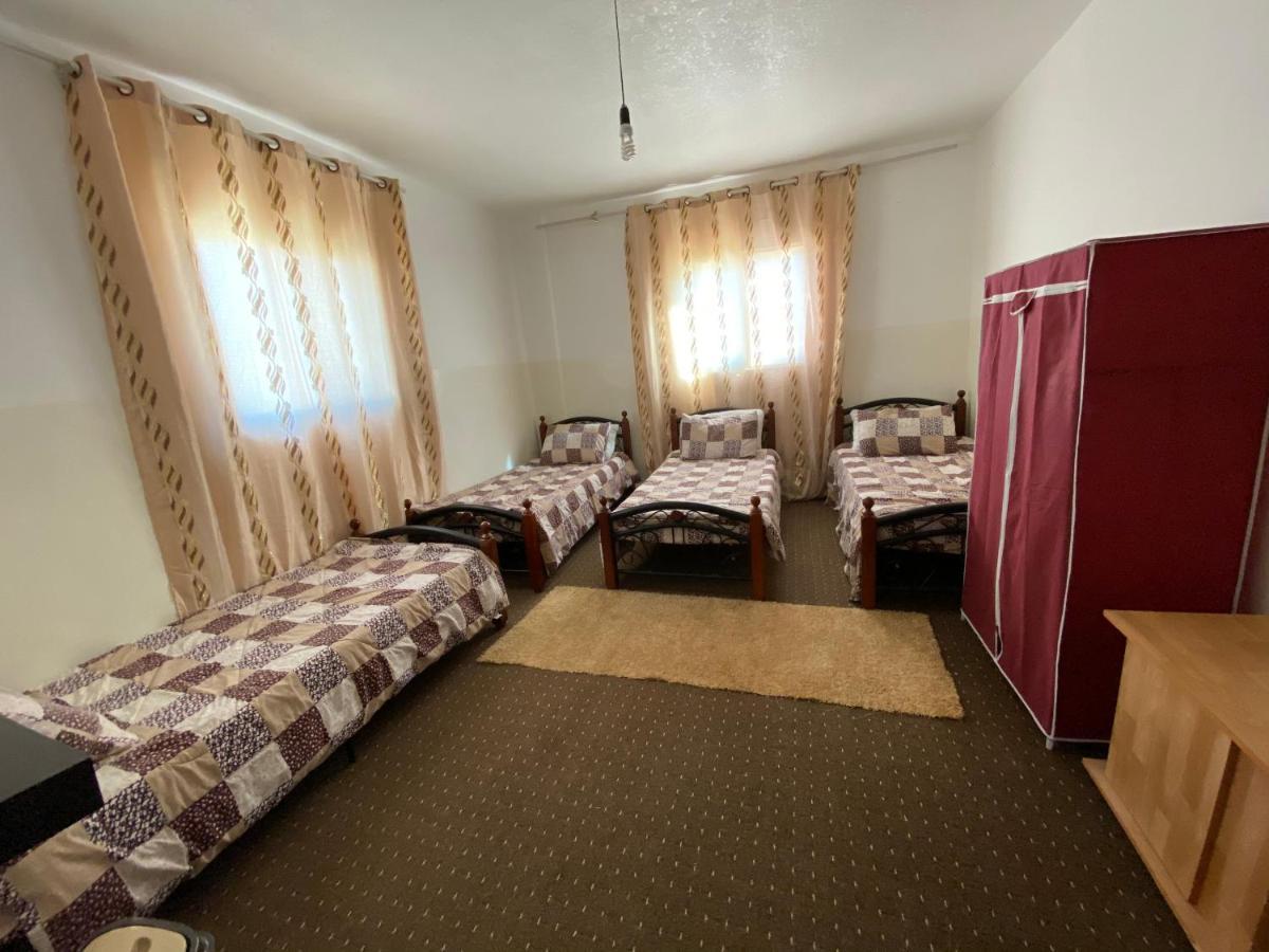 Petra Family House Bed and Breakfast Buitenkant foto