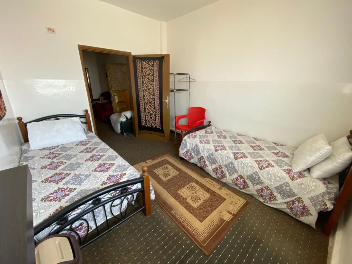 Petra Family House Bed and Breakfast Buitenkant foto